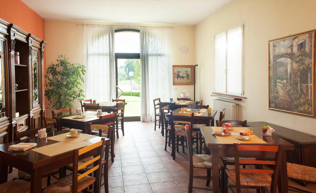 Agriturismo Il Mondo Vendégház Parma Kültér fotó