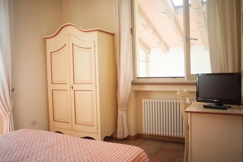 Agriturismo Il Mondo Vendégház Parma Szoba fotó