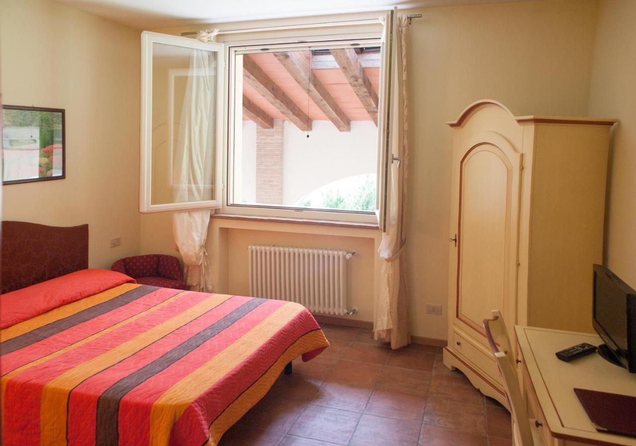 Agriturismo Il Mondo Vendégház Parma Szoba fotó
